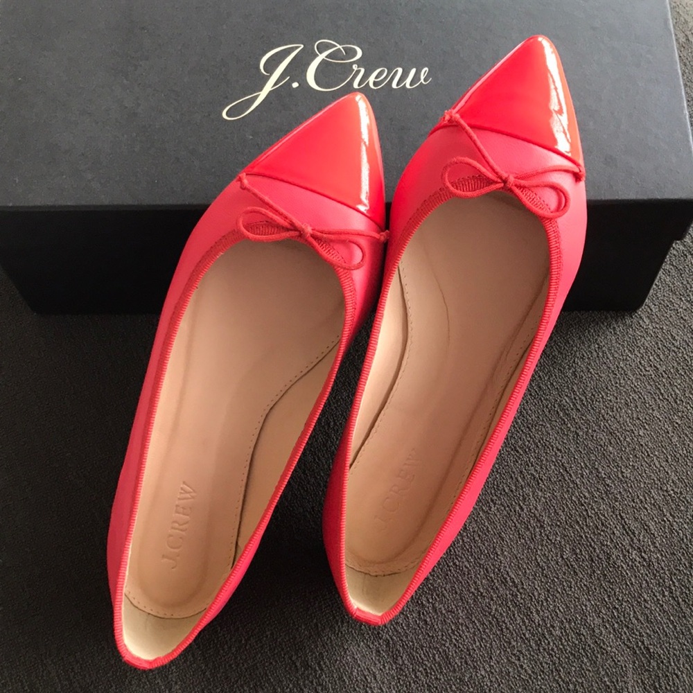 SOLD - J Crew Gemma flats, coral, size 5